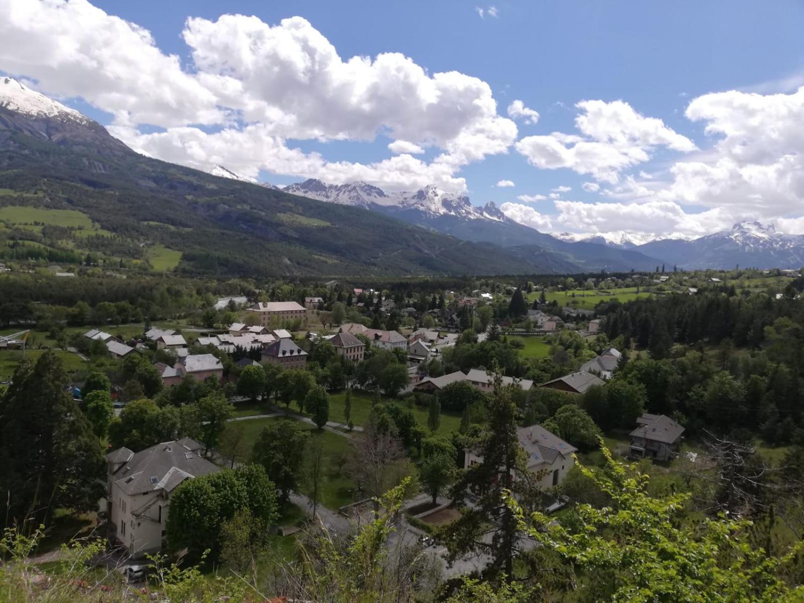 App Vue Montagne Barcelonnette Proche Piscine Rando Riviere Nature Kültér fotó